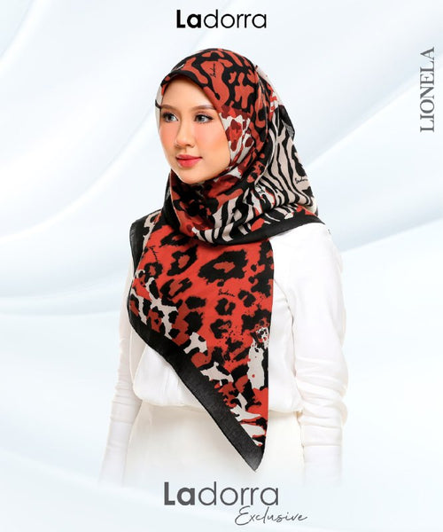 LADORRA EXCLUSIVE LIONELA