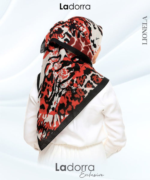 LADORRA EXCLUSIVE LIONELA